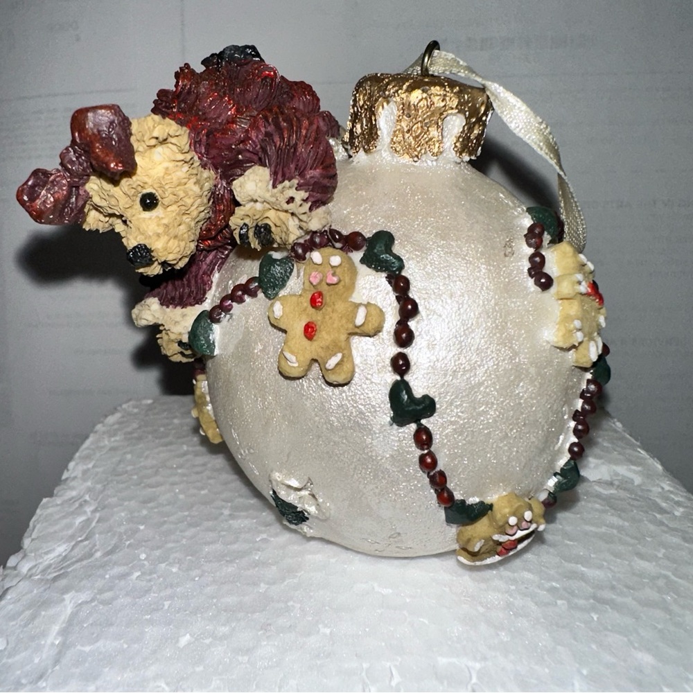Boyd’s Bears Christmas ornament in the original box with certificate of authenti